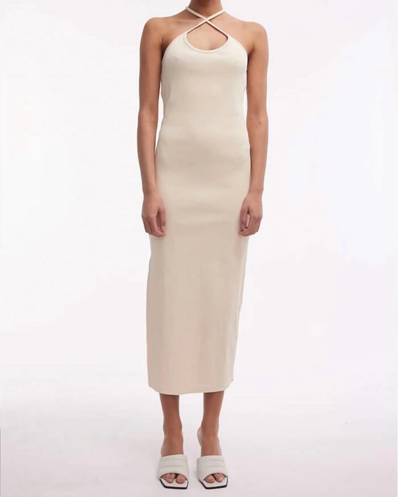Front of a model wearing a size L Jerry Dress in Off White in Off White by oval square. | dia_product_style_image_id:336009